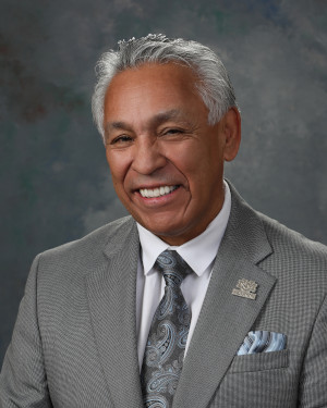 Art De La Cruz