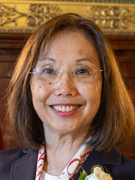 Linda Ujifusa