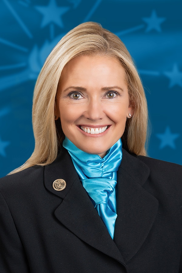 Shelli Yoder