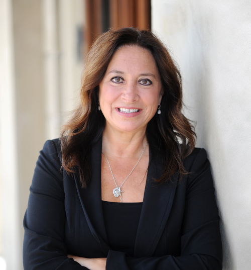 Angela Witwer