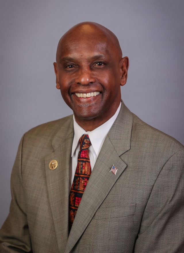 Cecil Thomas